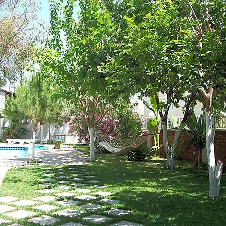 Vanilla Hotel